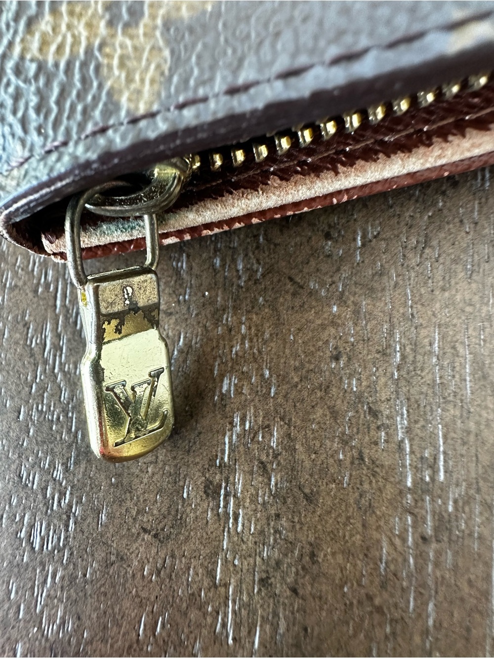 Louis Vuitton Vintage Porte-Monnaie Tresor Wallet
**Price is firm*** - Picture 7 of 16